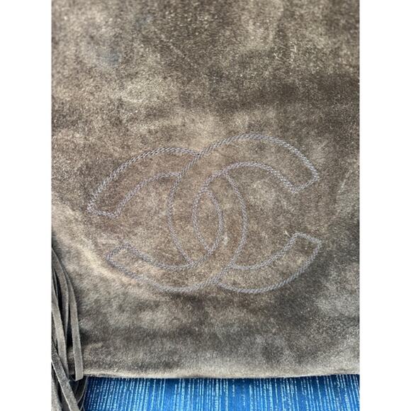 Chanel Tote Bag - Picture 2 of 6